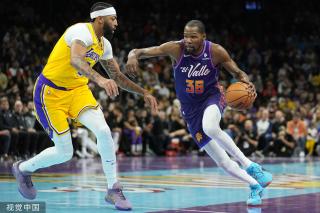 因怒扔球拍 因怒扔球拍