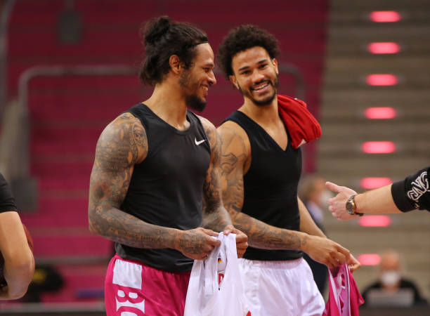 做出调整 做出调整