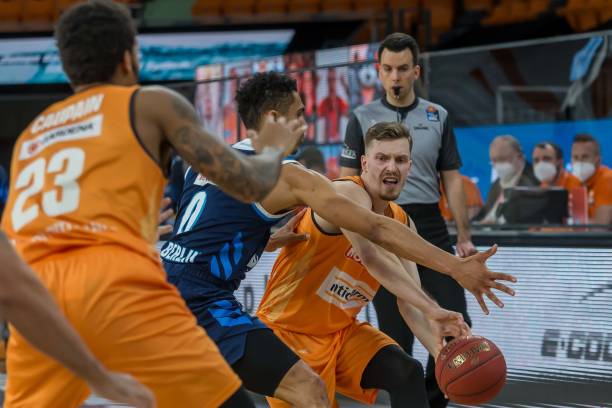 差仅三分 差仅三分