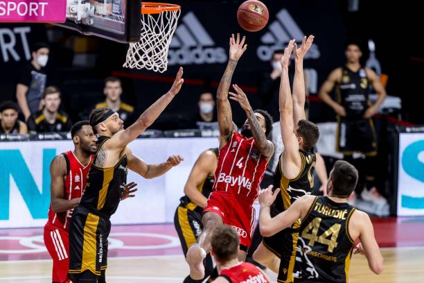 舞台上展现 舞台上展现